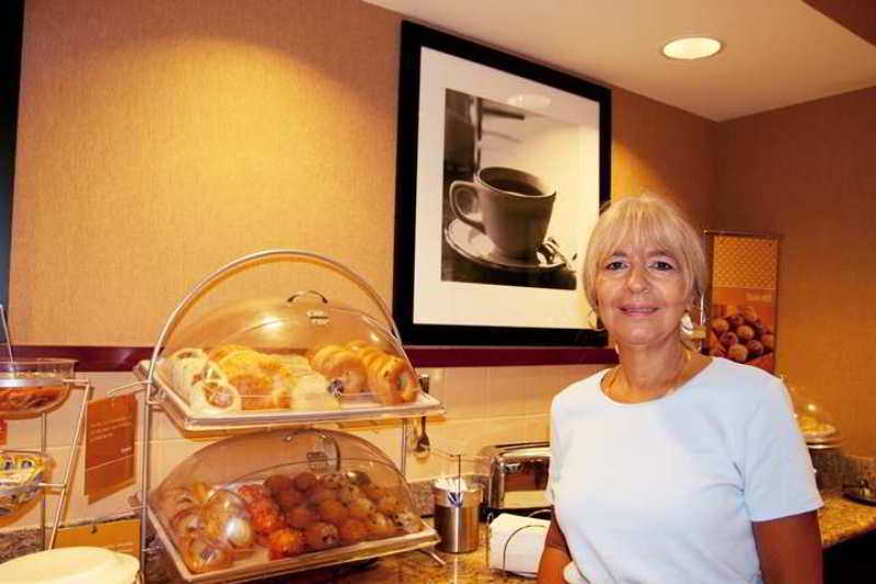 Hampton Inn & Suites Westford-Chelmsford Restaurace fotografie